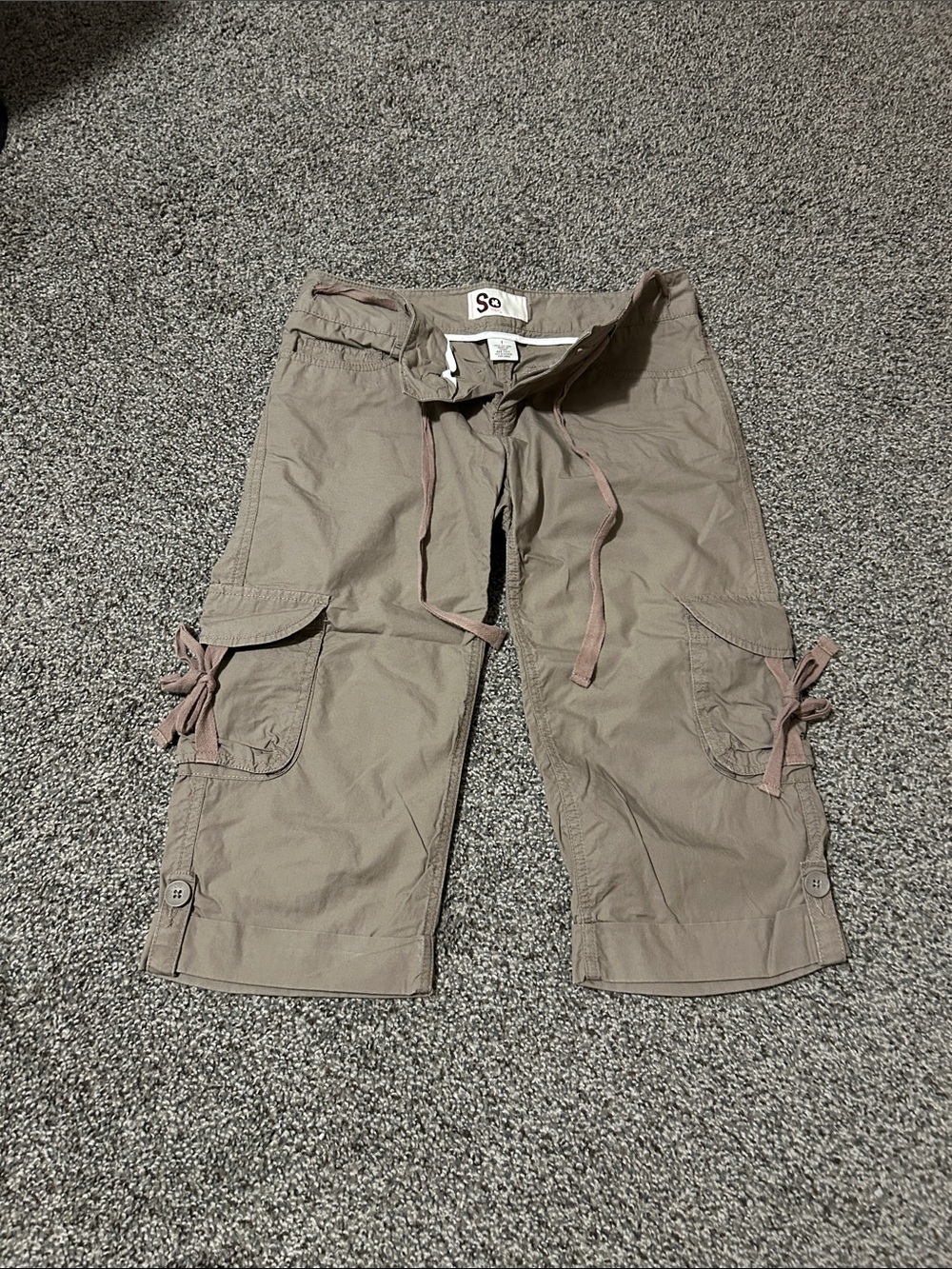 SO Women's Cargo Capris in Taupe